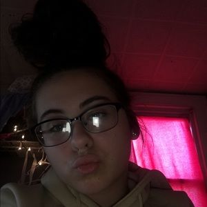 Meet your Posher, Marilyn